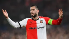 David Hanko's Al-Nassr move from Feyenoord collapses.webp