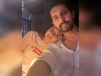 Ravie Dubey shares candid moment with Sargun Mehta as Ramayana shoot wraps.webp