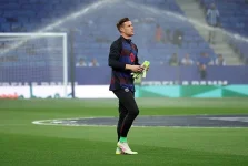 Back surgery forces Barcelona's Ter Stegen out for three months.webp