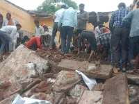 School collapse in Rajasthan's Jhalawar kills four children, rescue underway.webp