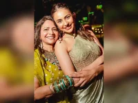 Rakul Preet Singh celebrates mother Rini's birthday with moving tribute online.webp