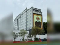 Maldives honors Modi with giant portrait as leaders deepen trade and security ties.webp