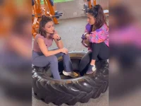 Soha Ali Khan and Fatima Sana Shaikh share workout laughs as fitness routines trend.webp