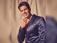 New father Sidharth Malhotra honours Kargil's Vikram Batra.webp