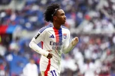 Everton to beat Liverpool, Chelsea for Lyon star Fofana.webp