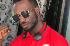 Raga Dee threatens lawsuit against Mikie Wine over Nkugguddemu Oyagala Cash remix.webp