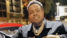 Sean Kingston faces six years as prosecutors urge a tougher sentence for $3.1 million fraud.webp