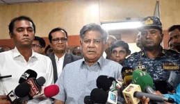 Sakhawat Hossain announces new BSC vessels and stricter yard rules in Sitakunda.webp