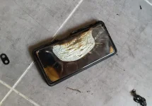 Another Google Pixel 6a erupts in flames during charge.webp