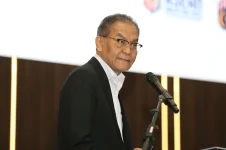Doctors sue govt, but Dzulkefly vows price plan continues.webp