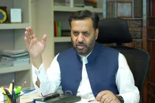 Mustafa Kamal accelerates telemedicine rollout in Karachi, Islamabad pilot programs.webp