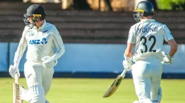 New Zealand dominate day one in Bulawayo as Matt Henry and Conway put Zimbabwe on the back foot.webp