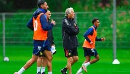 Al-Nassr targets Bayern's Kim to replace departing Laporte.webp