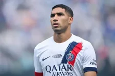 Prosecutor demands trial for PSG's Hakimi on rape allegations.webp