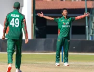 Emon's four wickets demolish Zimbabwe as Bangladesh reach final.webp