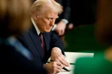 Trump hails US-South Korea ties after new trade deal lowers tariffs to 15 percent.webp