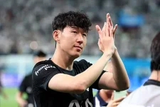 Son Heung-min swaps Tottenham for Los Angeles FC after ten years.webp