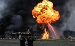 Yeongcheon cosmetics factory blast leaves one missing, three employees injured.webp