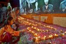 Pakistan honors fallen police heroes on National Police Martyrs Day in Islamabad.webp
