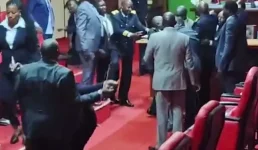 Kericho assembly devolves into fistfights after ousting Mutai.webp