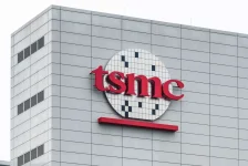 Trump's America attempts to seize control of TSMC.webp