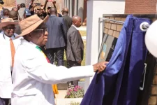 Mnangagwa erects a tribute to himself at Kwekwe's MSU.webp
