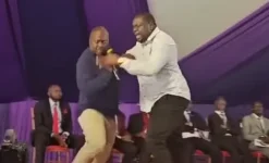 Kisii funeral degrades as Kibagendi, Nyakundi fight over Ruto.webp
