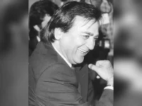 Sunil Dutt recalls proposing to Nargis at Marine Drive in a resurfaced video.webp