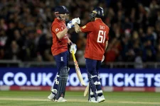 Phil Salt smashes record 141 as England crush South Africa by 146 in Manchester.webp