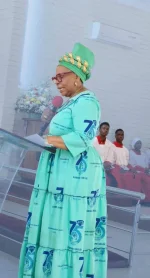 Mutsvangwa dangles government funds at St Paul's in Highfield.webp