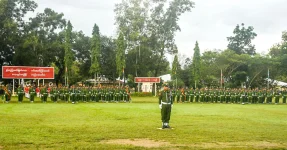 Myanmar graduates of People's Military Service 14 swear steel unity.webp