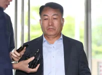 Seoul probe drags marine boss Kim Kye-hwan into Chae drowning scandal.webp
