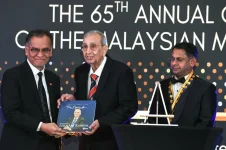 Dzulkefly Ahmad rips Malaysia health playbook with Rakan KKM EMR push.webp