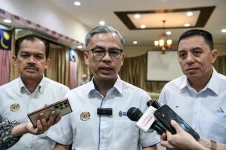 Fahmi Fadzil hunts Gmail blackmailers after Rafizi porn video threat.webp