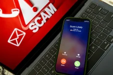 Sibu trader bleeds RM135k in AAPL WhatsApp scam, Zulkipli Suhaili.webp