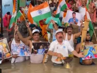 India plays cricket with Pakistan in Dubai months after Pahalgam attack.webp