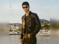 Ishaan Khatter gets nostalgic sharing childhood pics before Homebound.webp
