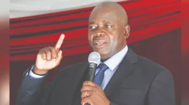 Zimbabwe's Torerayi Moyo drops the hammer on illegal schools by Dec 31.webp
