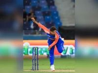 Kuldeep Yadav outsmarts Pakistan in Dubai with ruthless spin.webp