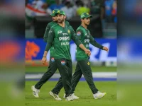 Mike Hesson fumes as India skip handshakes after Dubai clash.webp