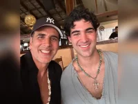 Akshay Kumar celebrates son Aarav turning 23.webp