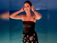 Ananya Panday tries vlogging in Maldives getaway.webp