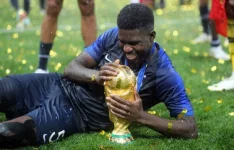 Samuel Umtiti, a Barcelona and France defender, retires at 31.webp