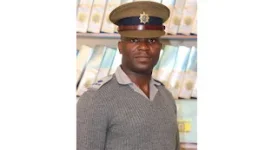 A Mutare student survives a robbery after being pushed from a moving car.webp