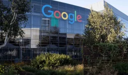 Google lets go of AI contractors after complaints about work conditions.webp