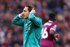 Chiesa wants out of Liverpool to make Italy's World Cup team.webp