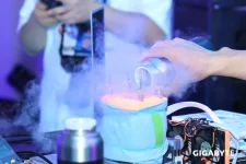 Hicookie hits 7.3 GHz on AMD's 9800X3D with a Gigabyte board.webp