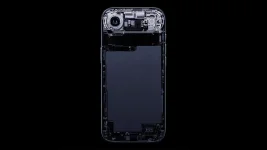 iPhone 17 Pro Max battery lasts almost 6 hours longer than Air.webp