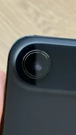 Luke Miani, others report foggy iPhone Air cameras.webp