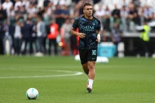 Inter captain Martinez is a doubt for the San Siro clash.webp